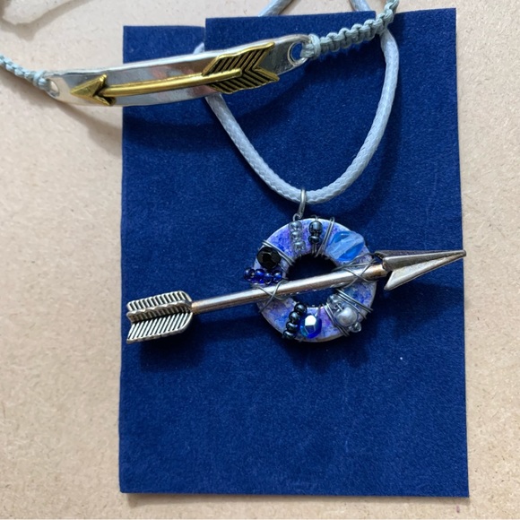 🔥5/$20🔥 Arrow Necklace and Macrame Bracelet New and Handmade - Picture 3 of 4